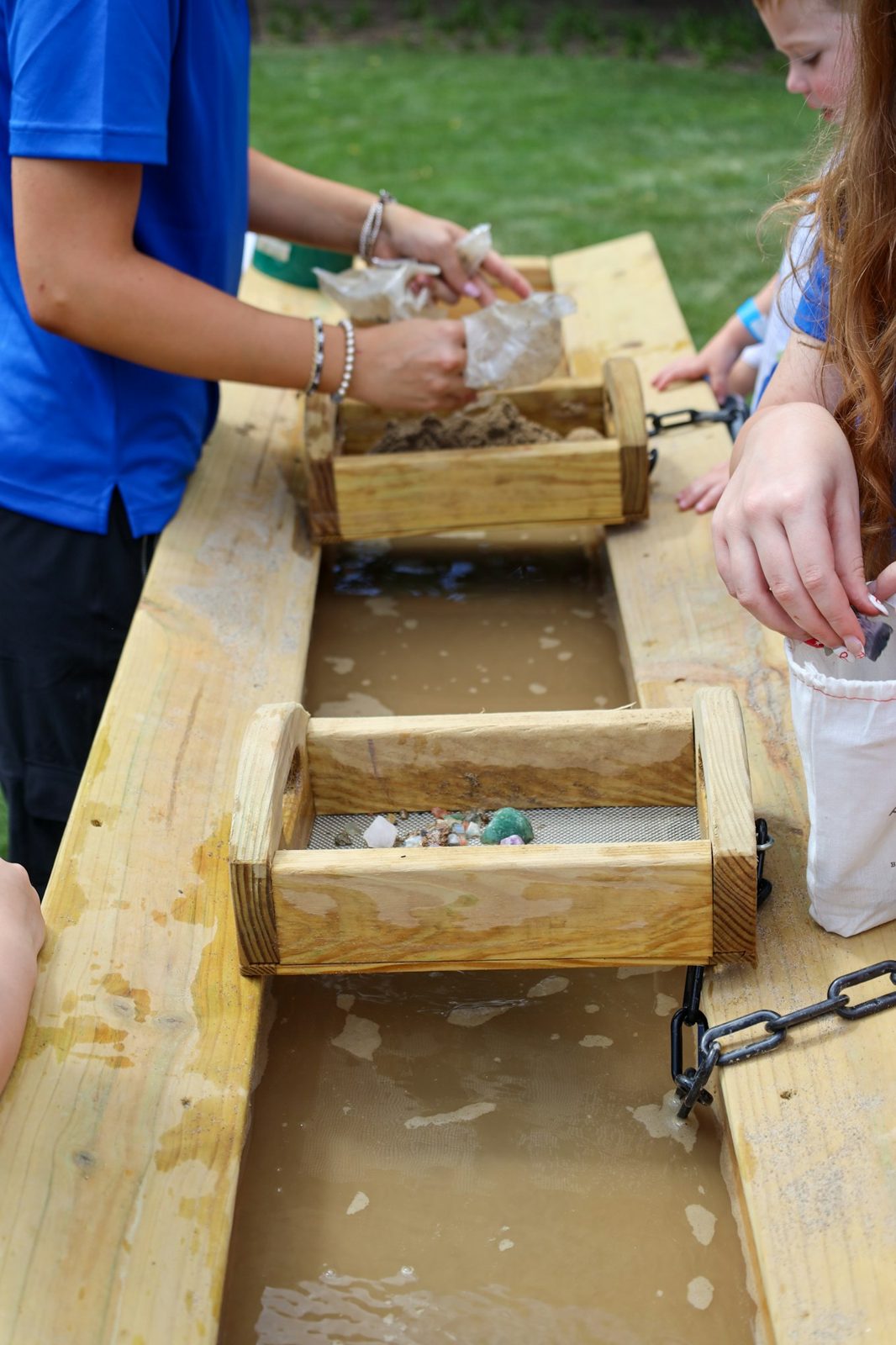 Lil' Prospectors Gold Rush photo 1